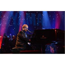 Technologie RemoteLive™ od Yamahy a Disklavier™ byly použity k živému streamování vystoupení Eltona Johna