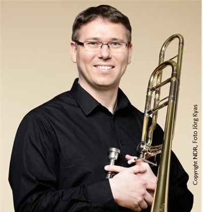 Michael Steinkühler, hlavní trombonista NDR Radio Philharmonic Orchestra Hannover, je oficiální umělec Yamaha (Yamaha Artist).