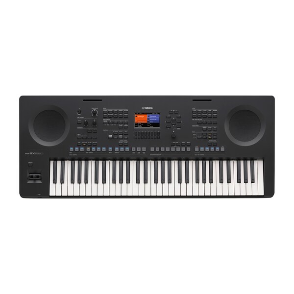 Pohled shora na aranžovací pracovní stanici Yamaha PSR-SX620