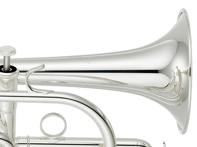 Zlatý mosazný ozvučník